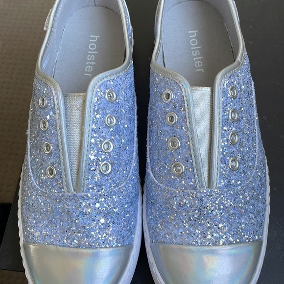 Holster slip on sneaker. Diaz Silver euro 41 ( fits 9.5) never worn. - Picture 3 of 5